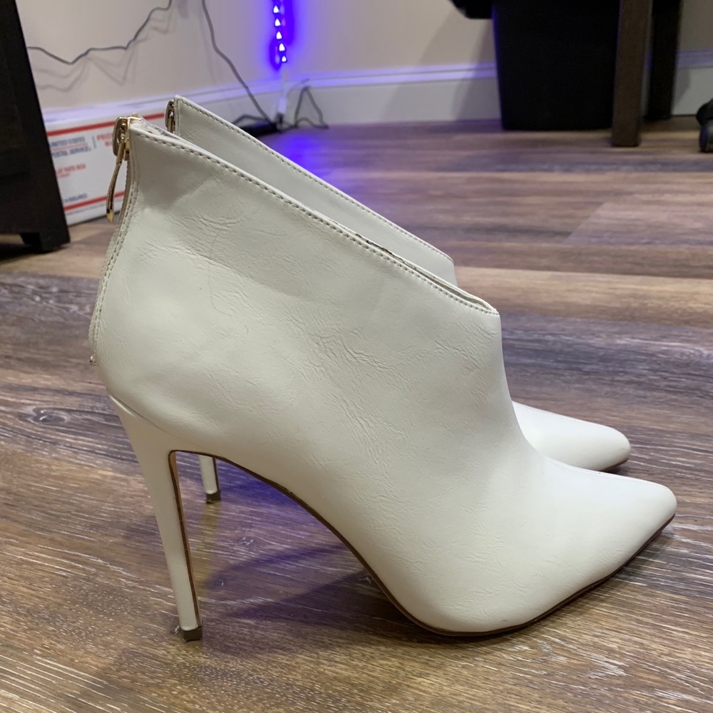 Venus Heels